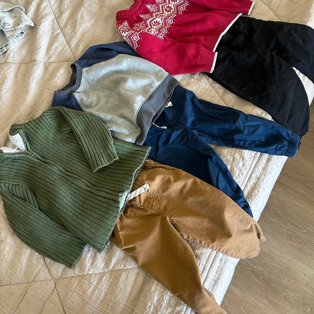 2T Boys Clothes - Sweaters and Pants